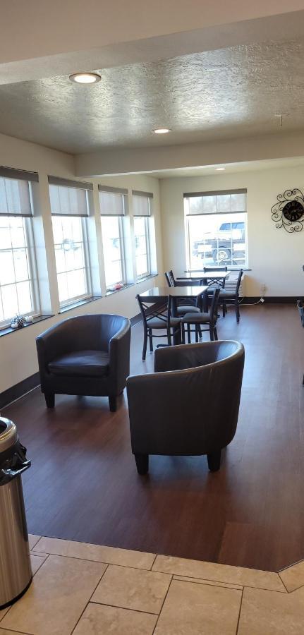Boarders Inn & Suites By Cobblestone Hotels - Broken Bow Zewnętrze zdjęcie