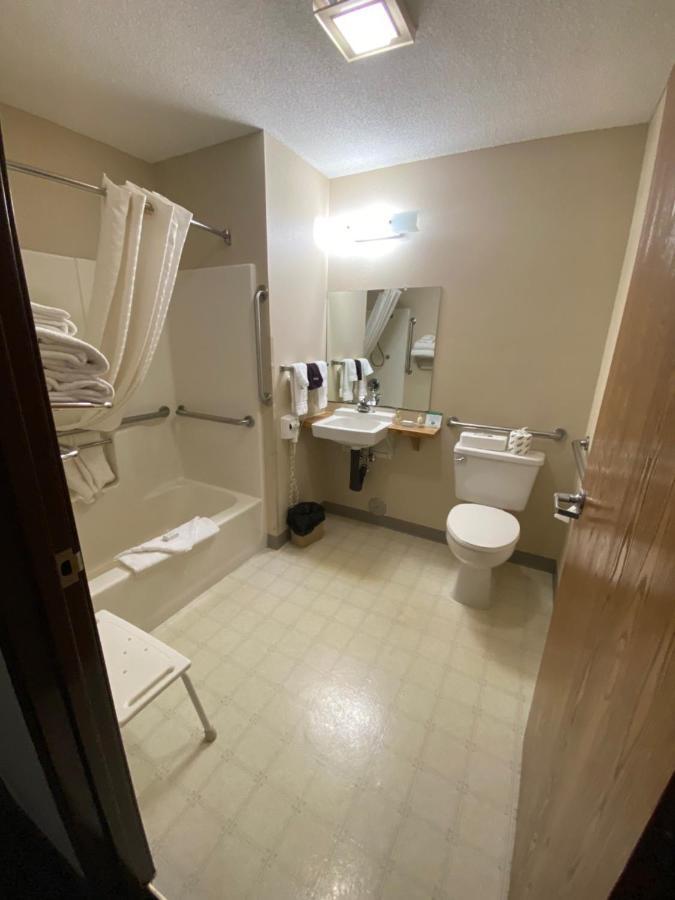 Boarders Inn & Suites By Cobblestone Hotels - Broken Bow Zewnętrze zdjęcie