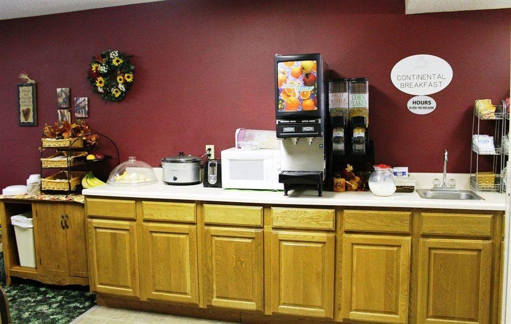 Boarders Inn & Suites By Cobblestone Hotels - Broken Bow Zewnętrze zdjęcie